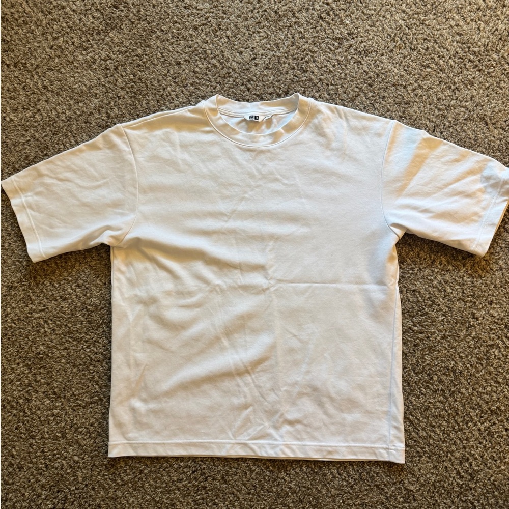 Uniqlo White Airism Tee